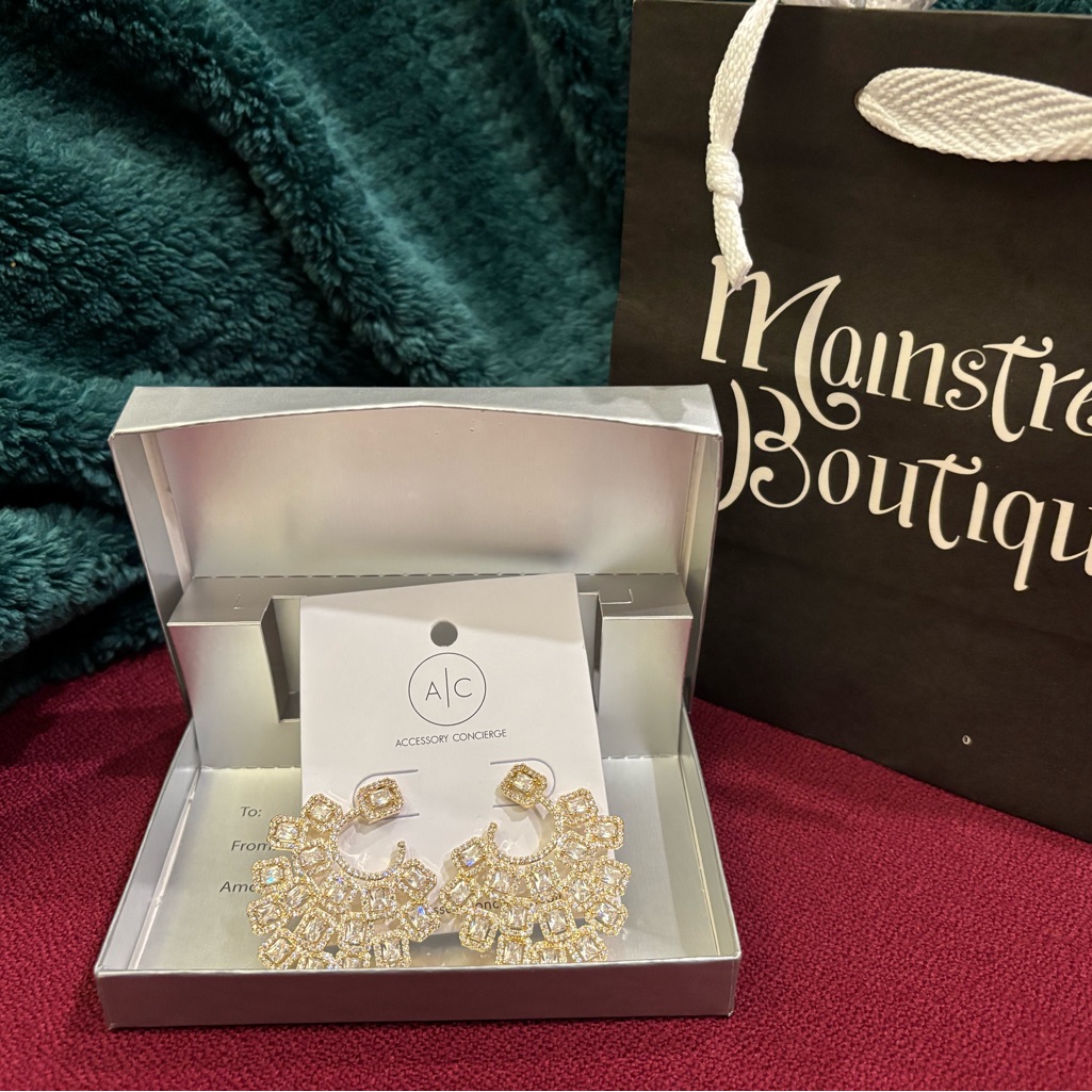 Accessory Concierge Cierra Chandelier Earrings Gold-Tone Nwt Gift Box 59$